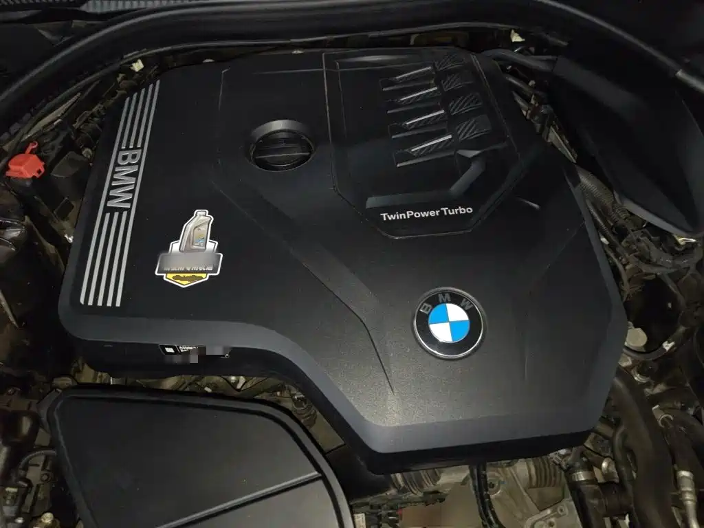 BMW 5 Series — миниатюра 17