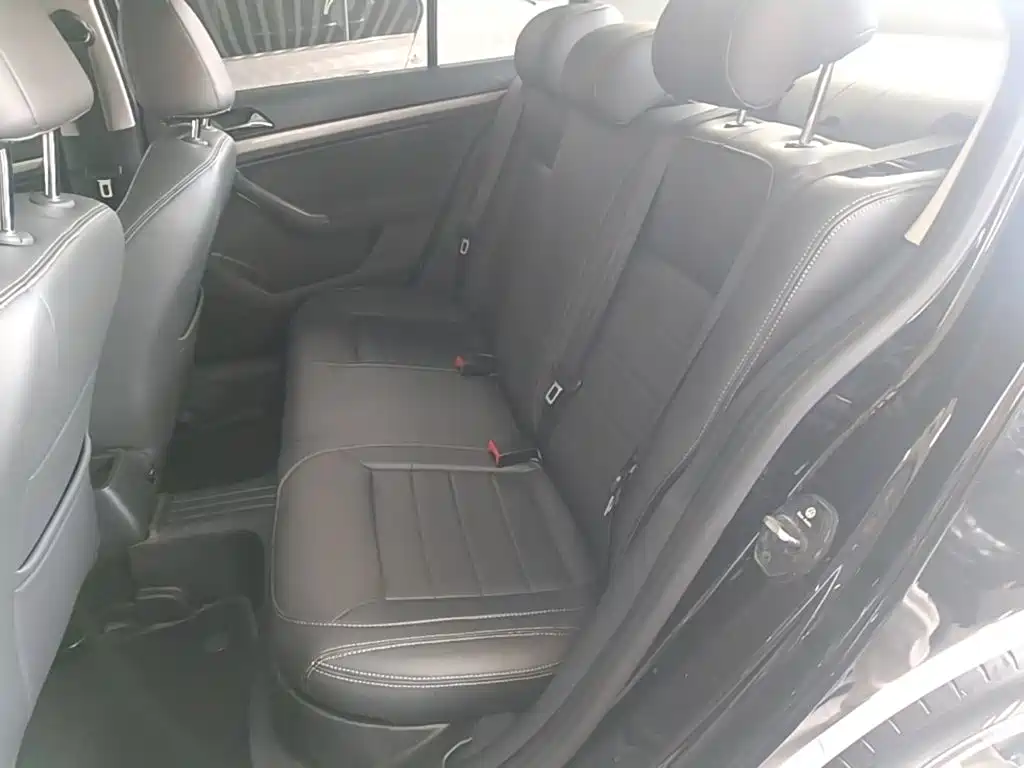 Volkswagen Lavida — миниатюра 17