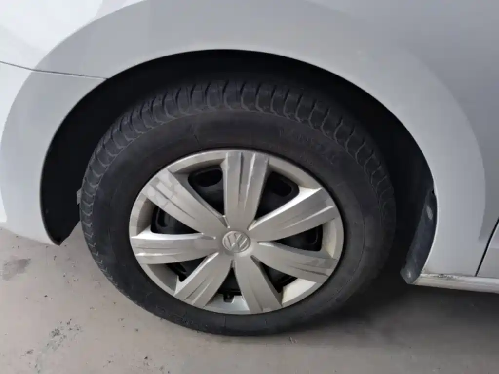 Volkswagen Jetta — миниатюра 23