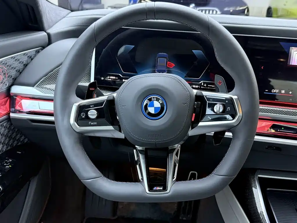 BMW M760Le — миниатюра 19