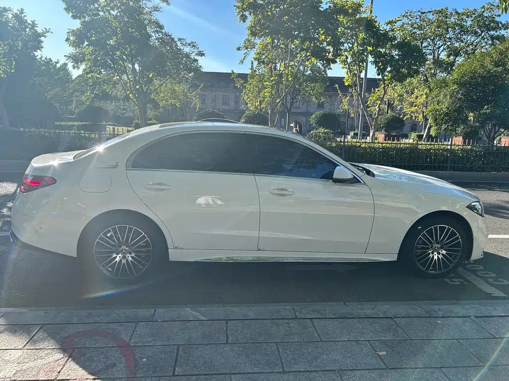 Mercedes-Benz C-Class — миниатюра 3