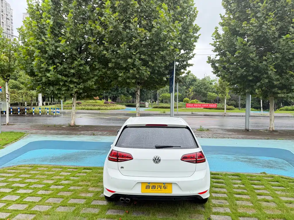 Volkswagen Golf 2016 1.4TSI AT R-Line