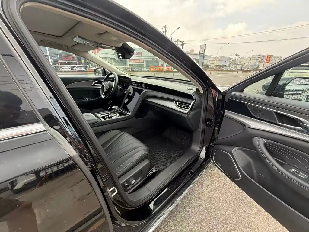 Hongqi H5 2022 1.5T DCT