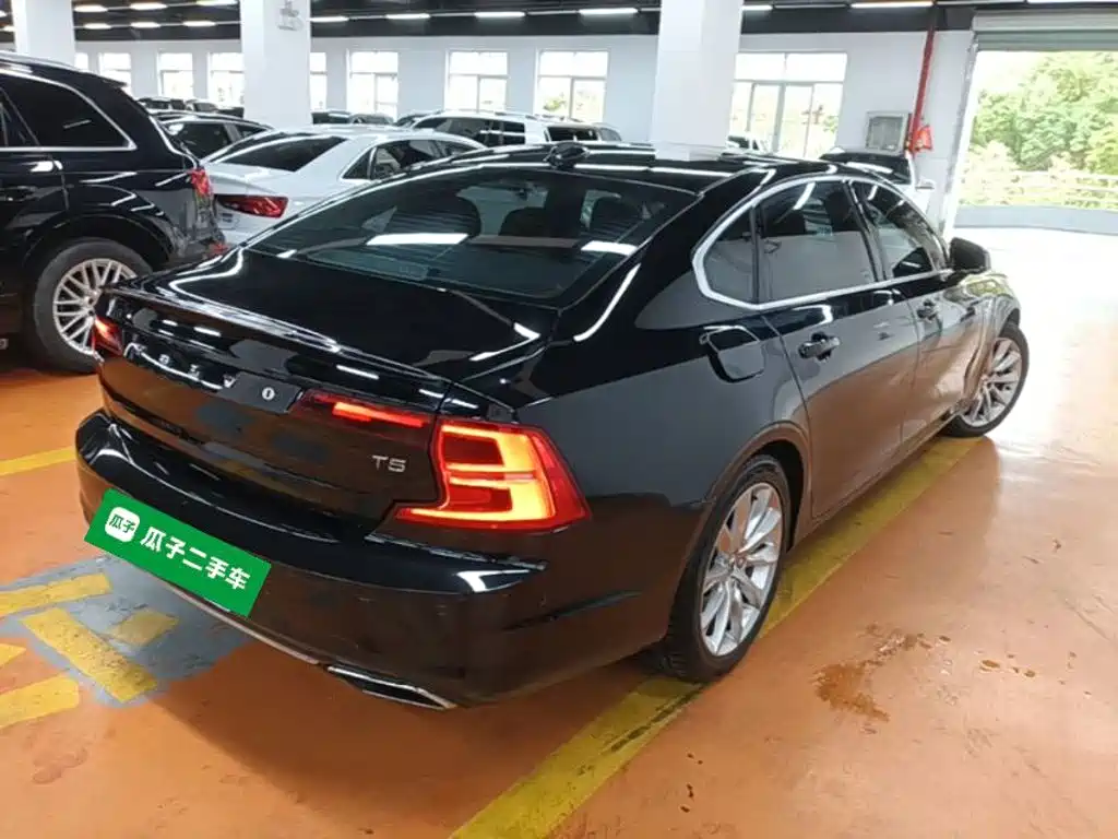 Volvo S90 — миниатюра 7