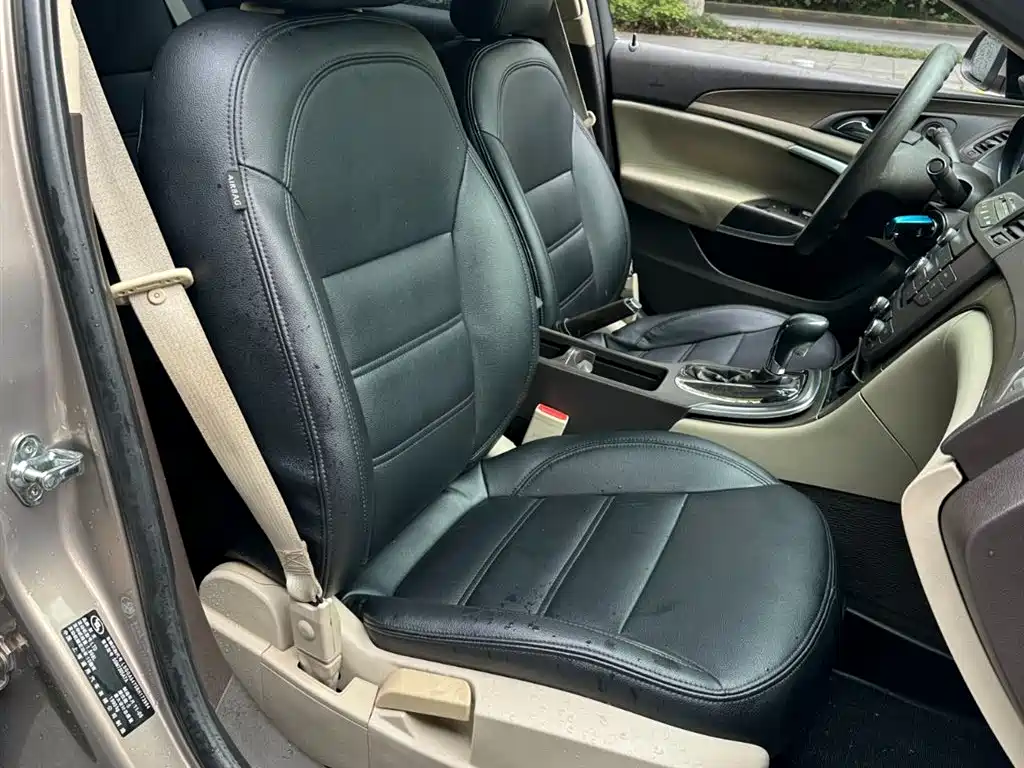 Buick Regal 2011 2.0L Comfort