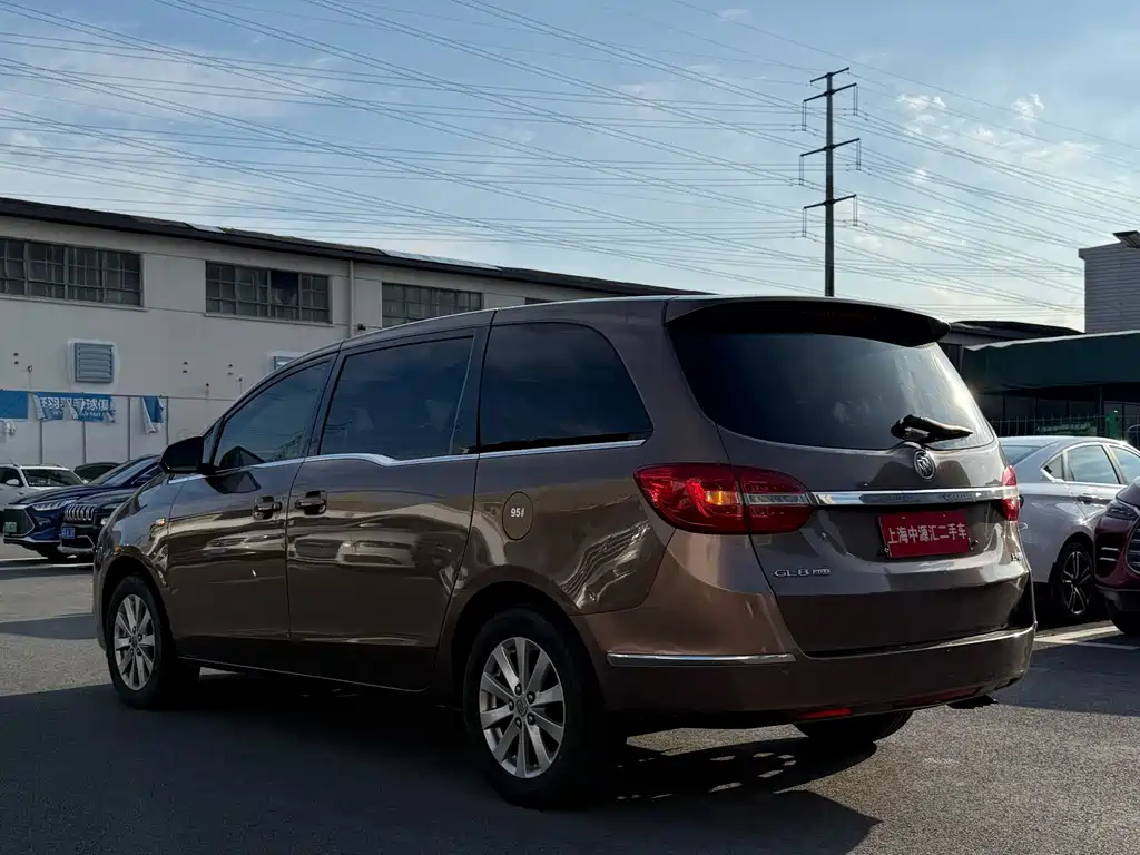 Buick GL8 — миниатюра 14
