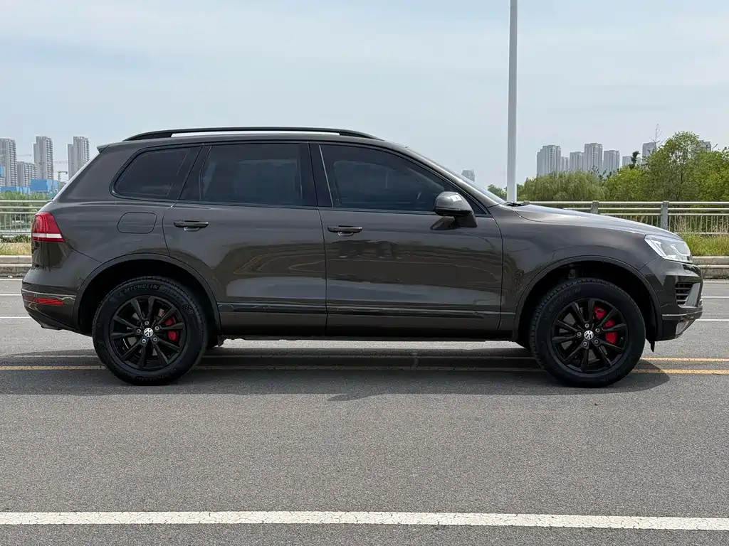 Volkswagen Touareg 3.0TSI Standard Config Type, фото 4