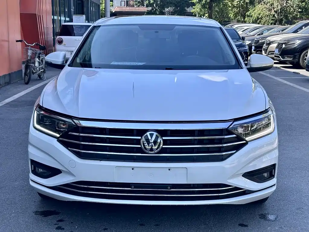 Volkswagen Sagitar — миниатюра 3