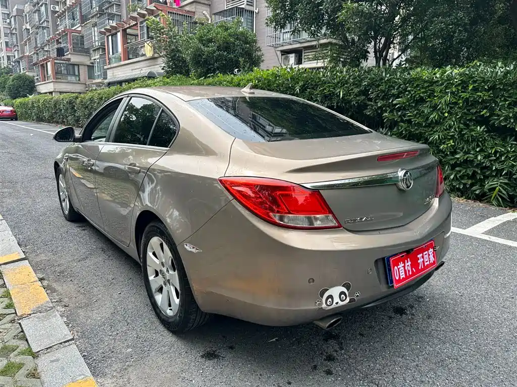 Buick Regal 2011 2.0L Comfort