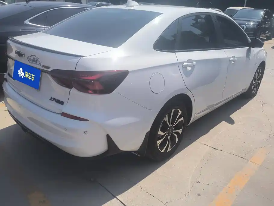 Chevrolet Monza — миниатюра 3