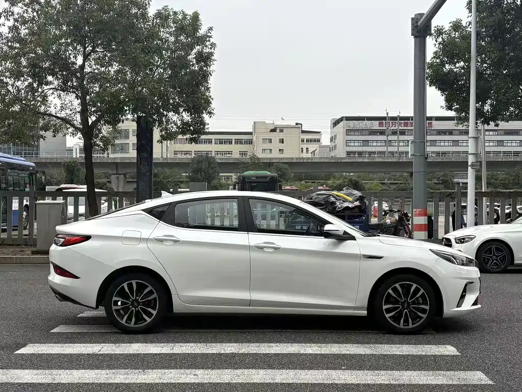 JAC A5 — миниатюра 4