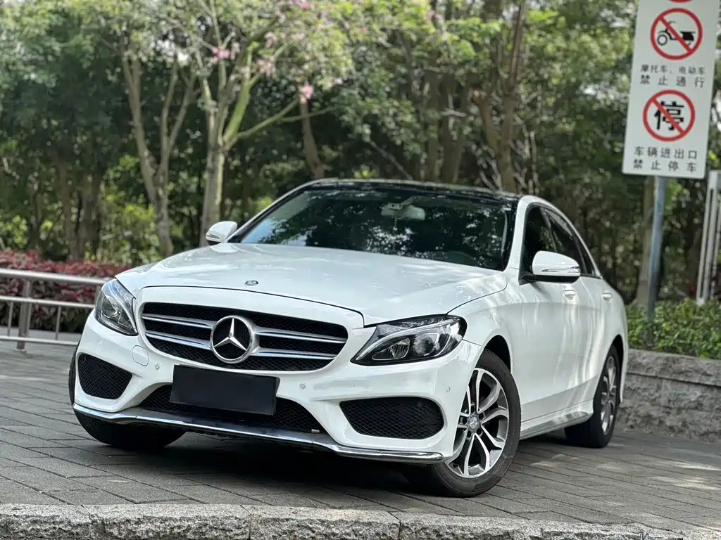 Mercedes-Benz C-Class — миниатюра 3