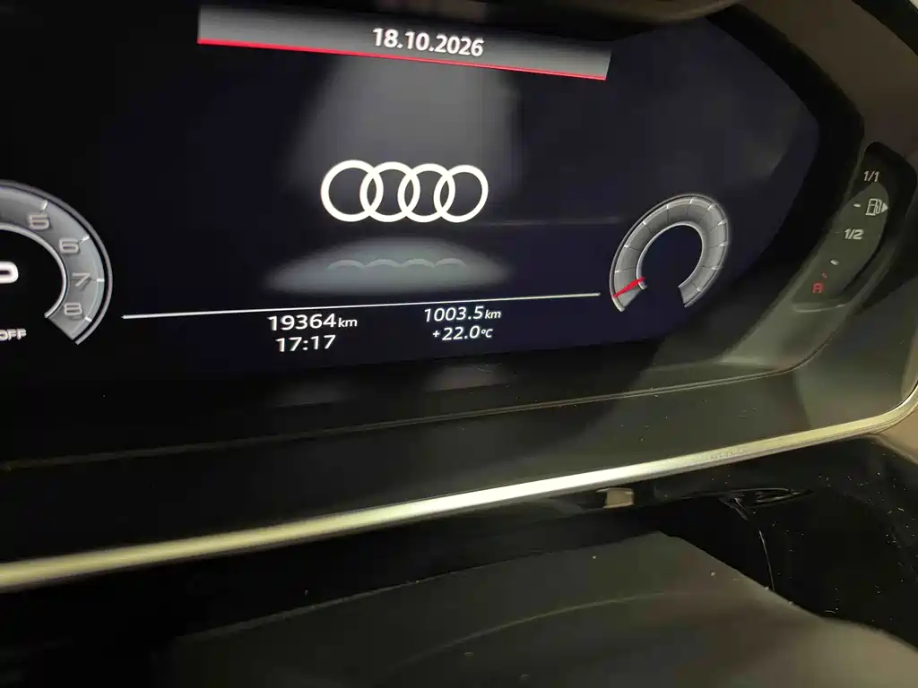 Audi A8 — миниатюра 5