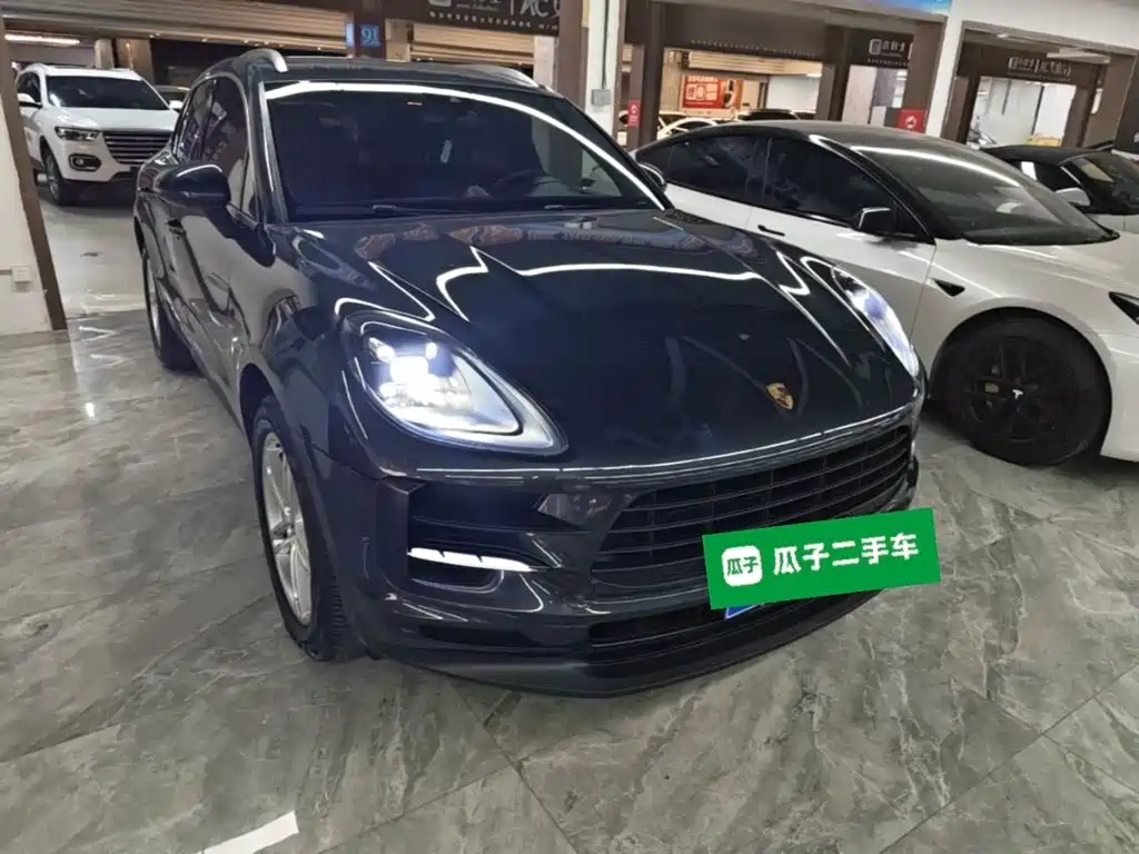 Porsche Macan — миниатюра 4