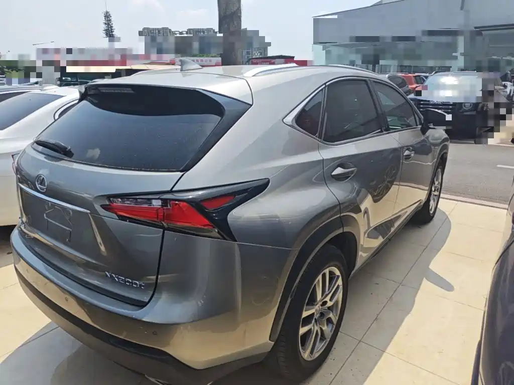 Lexus NX — миниатюра 7