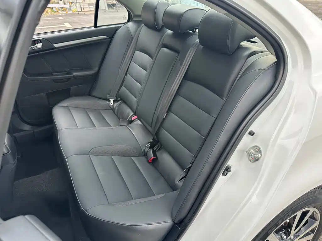 Mitsubishi Lancer EX — миниатюра 16