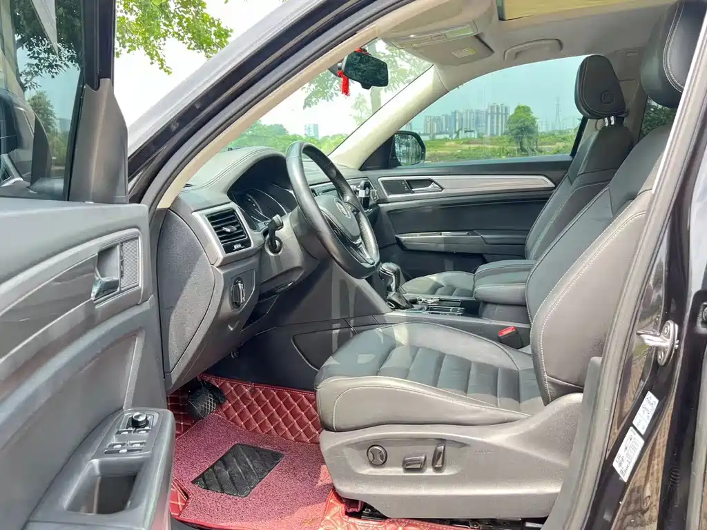 Volkswagen Teramont — миниатюра 4