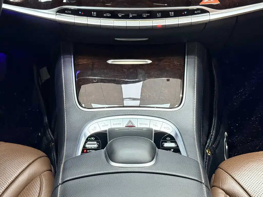 Mercedes-Benz S-Class — миниатюра 14