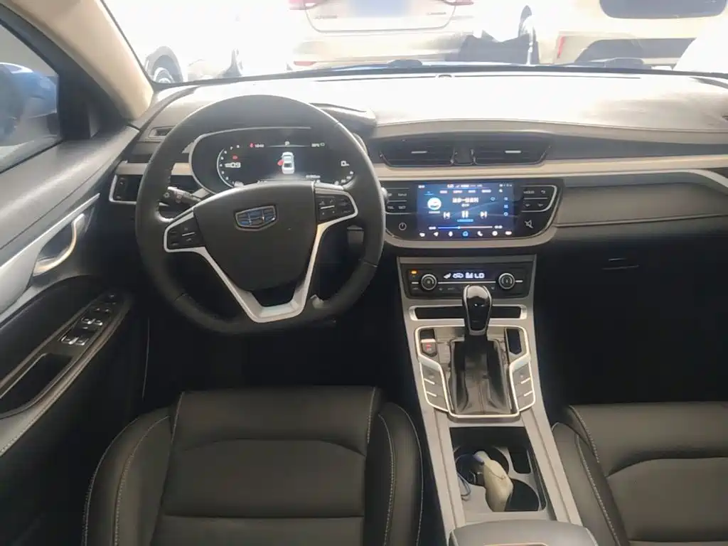 Geely Emgrand — миниатюра 10