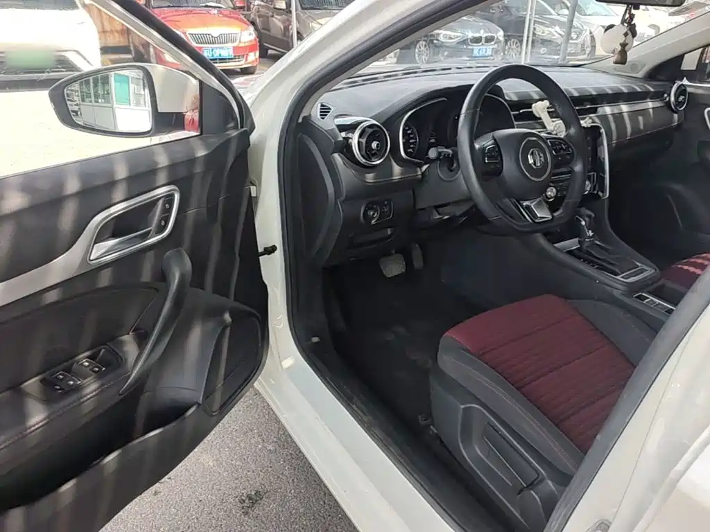MG MG6 — миниатюра 16