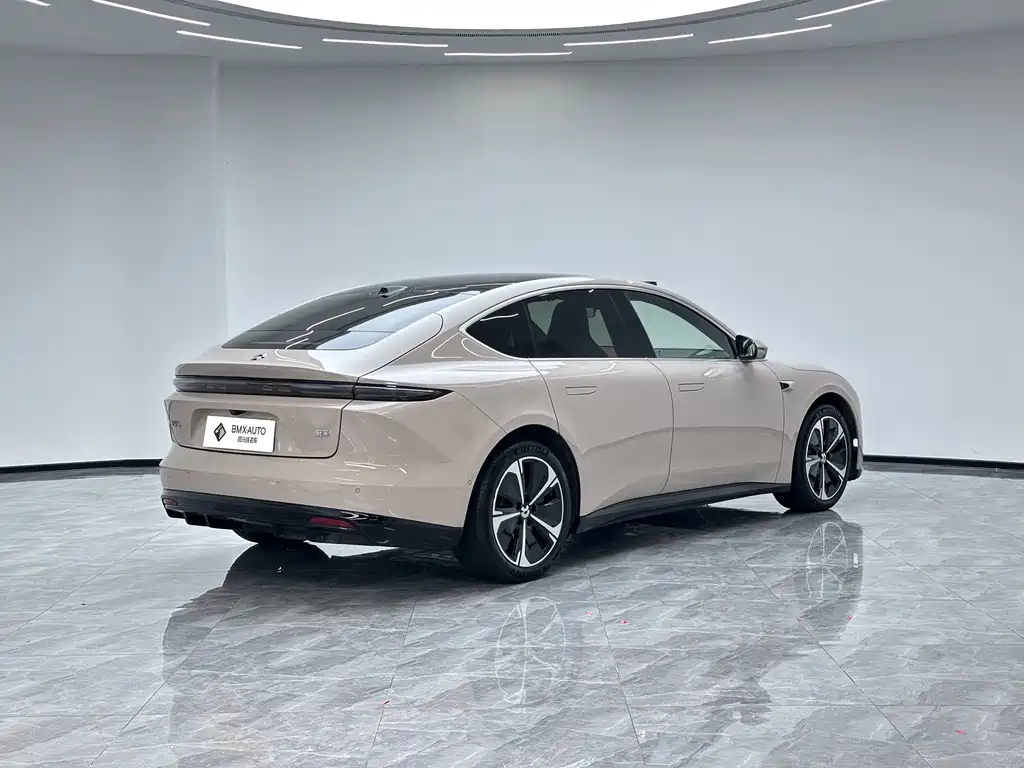 NIO ET5 — миниатюра 4