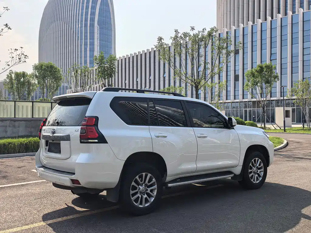 Toyota Prado — миниатюра 4