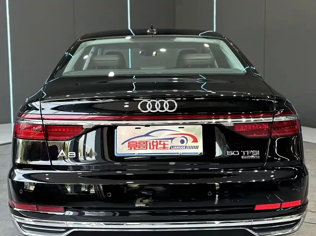 Audi A8 — миниатюра 7