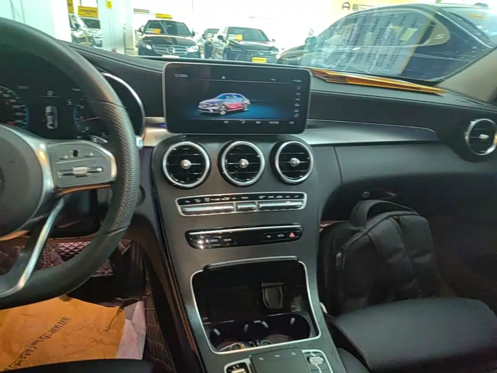 Mercedes-Benz C-Class — миниатюра 13
