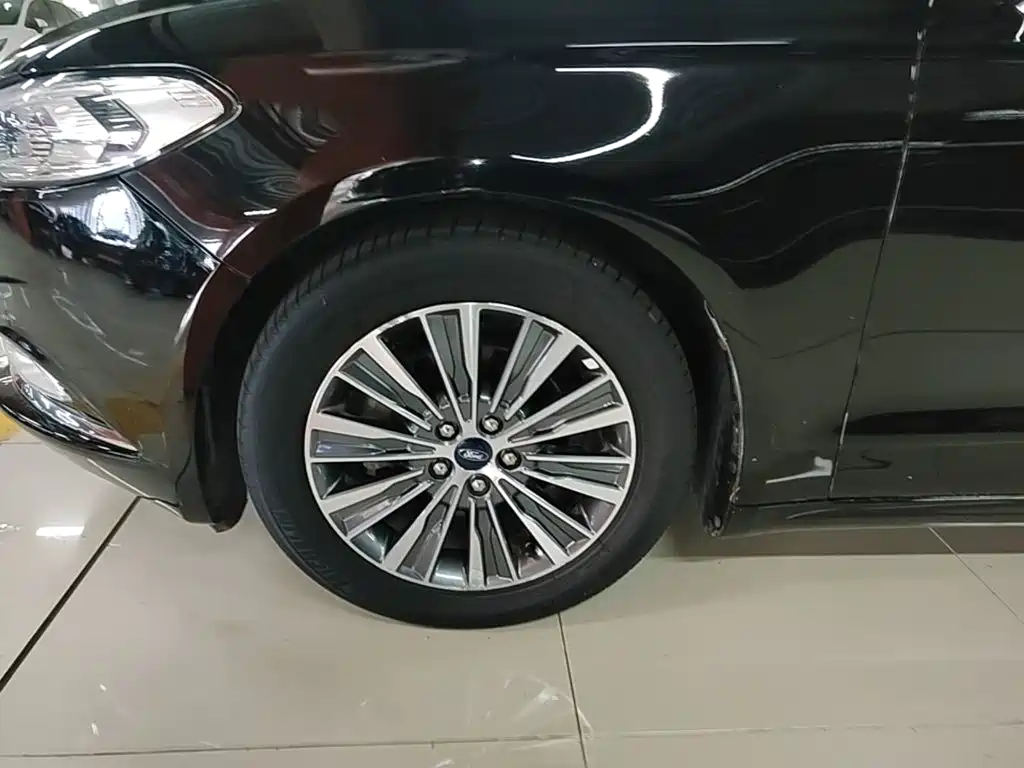 Ford Mondeo — миниатюра 23