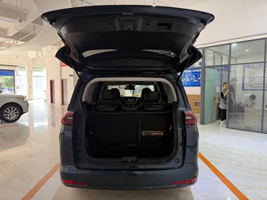 GAC Motor Trumpchi M6 — миниатюра 8