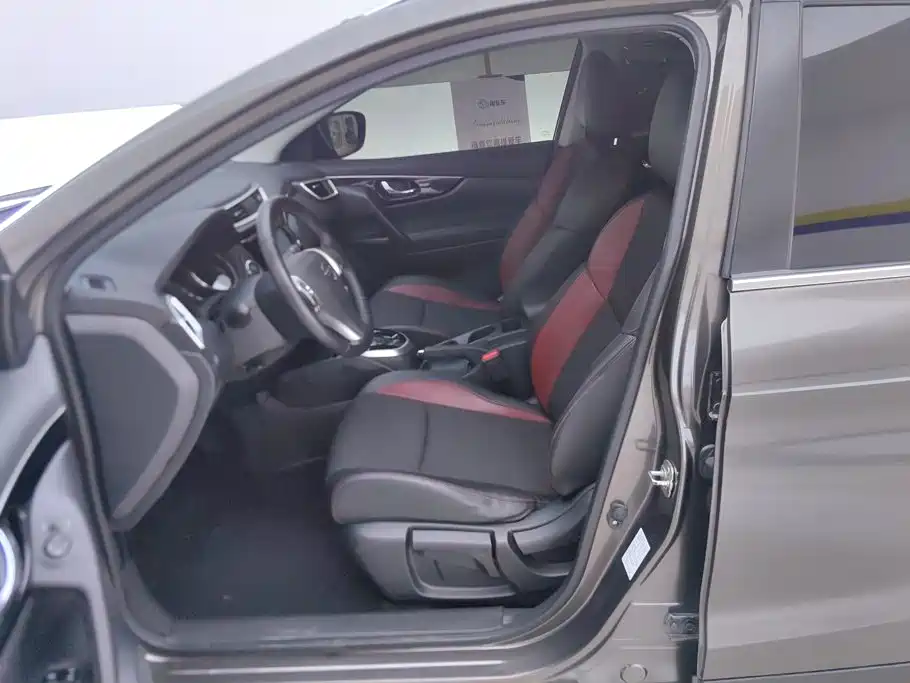 Nissan Qashqai — миниатюра 9