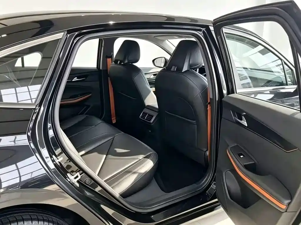 Changan UNI-V — миниатюра 5