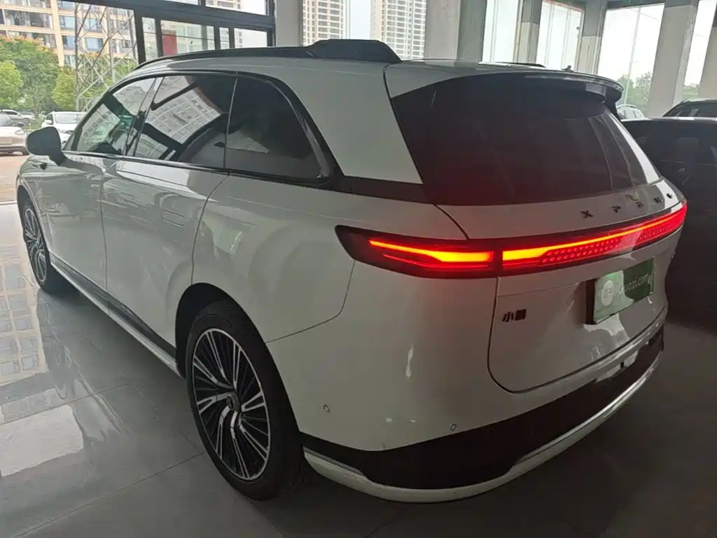XPeng G9 — миниатюра 5