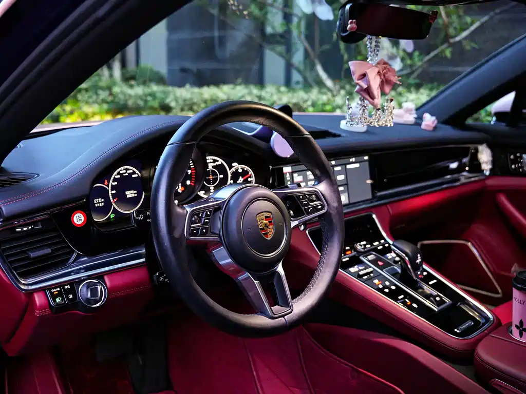 Porsche Panamera — миниатюра 9