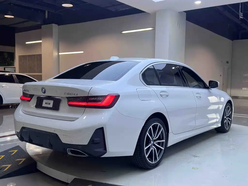 BMW 3 Series — миниатюра 7