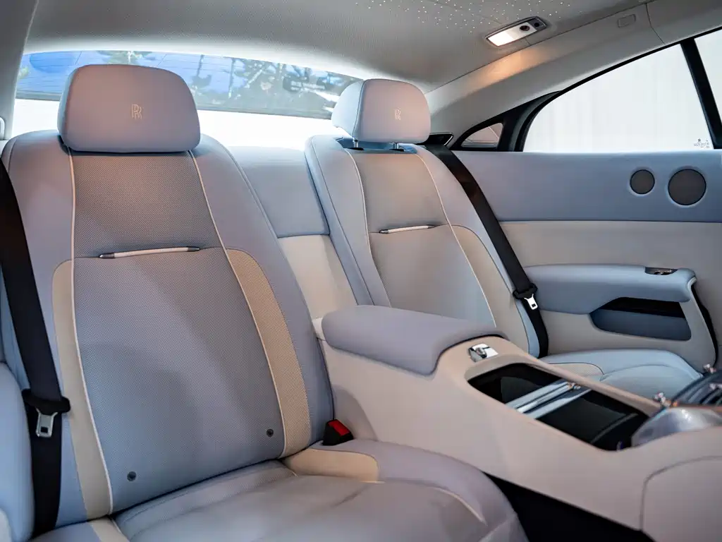Rolls-Royce Wraith — миниатюра 14