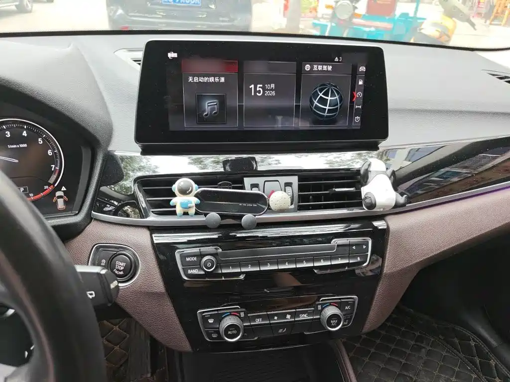 BMW X1 — миниатюра 6