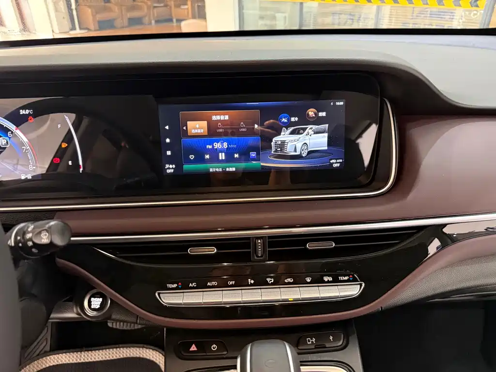 GAC Motor Trumpchi M6 — миниатюра 14