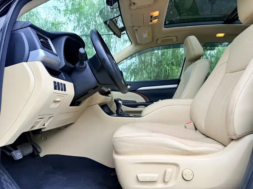 Toyota Highlander — миниатюра 8