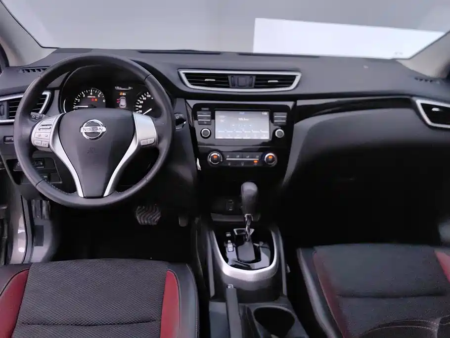 Nissan Qashqai — миниатюра 12