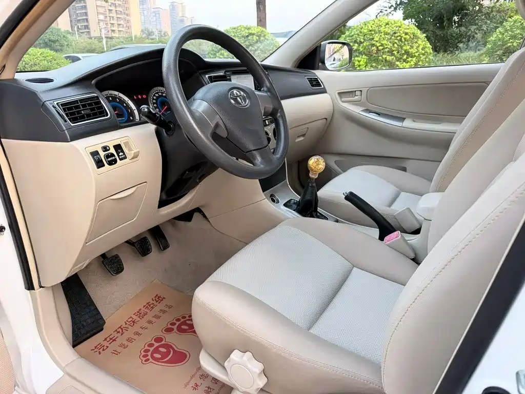 Toyota Corolla — миниатюра 6