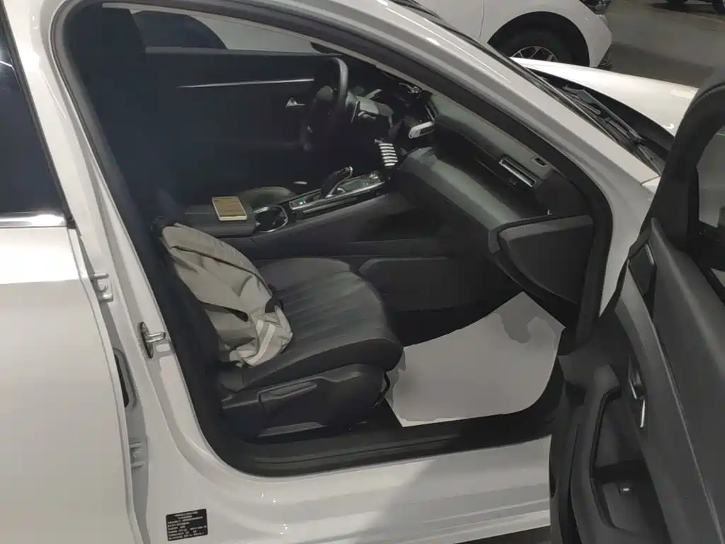 Peugeot 508 — миниатюра 25