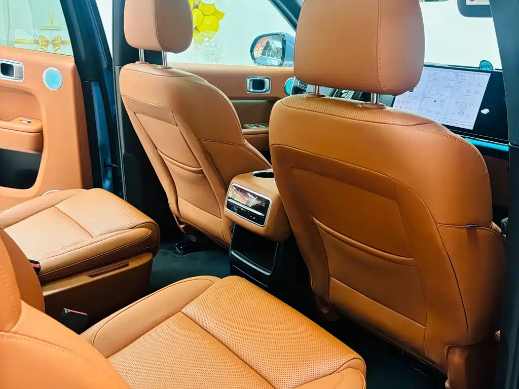 Li Auto Li L8 — миниатюра 10
