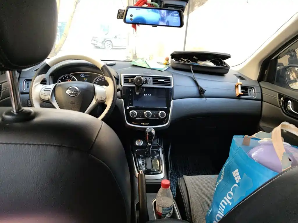 Nissan Tiida — миниатюра 10