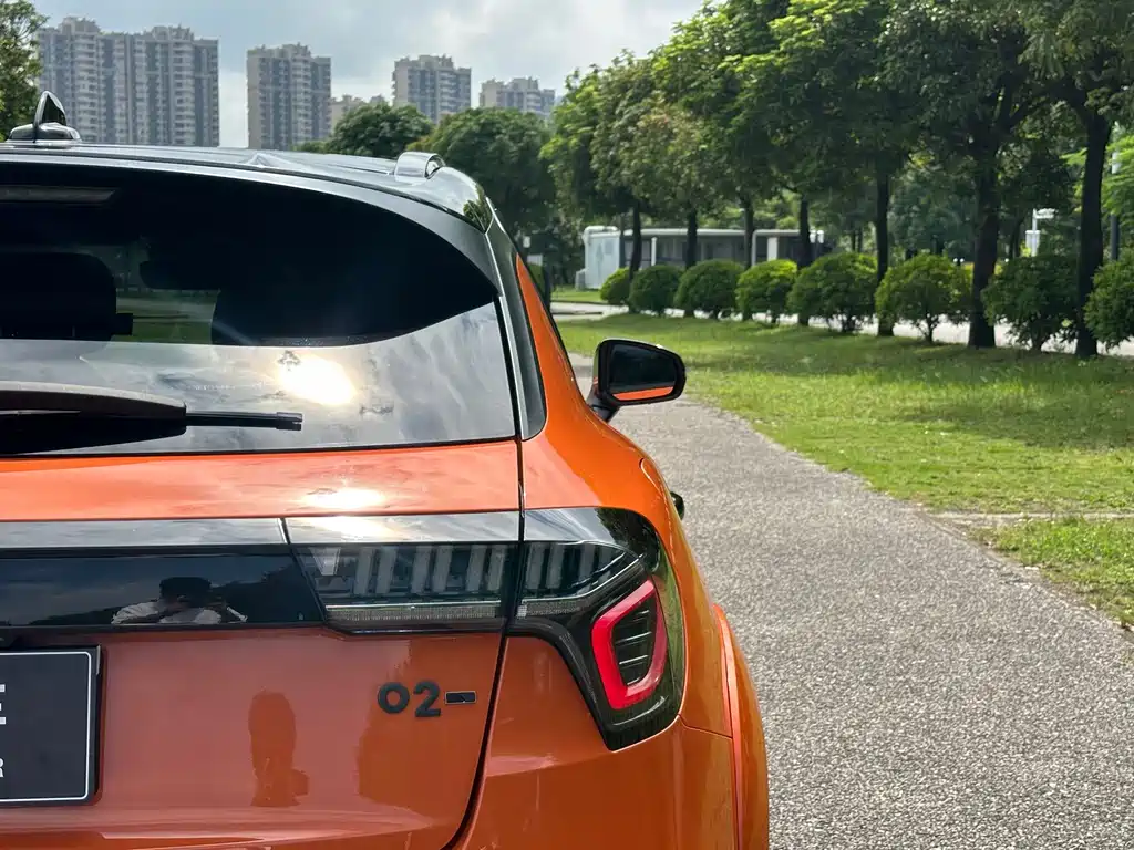 Lynk & Co 02 Hatchback — миниатюра 24