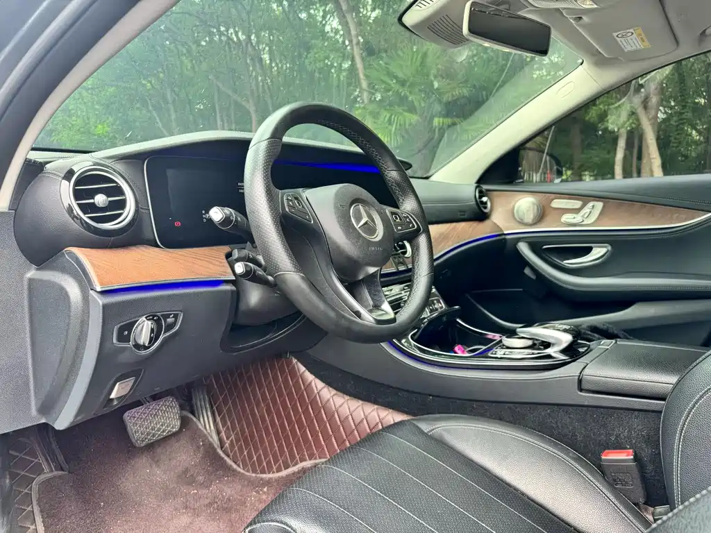 Mercedes-Benz E-Class E 2016 E 300 L Fashion