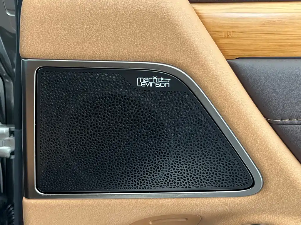 Lexus ES — миниатюра 23