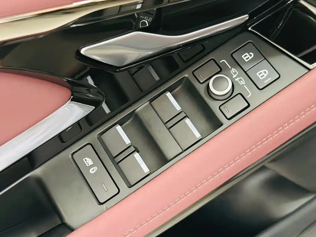 Land Rover Evoque — миниатюра 12