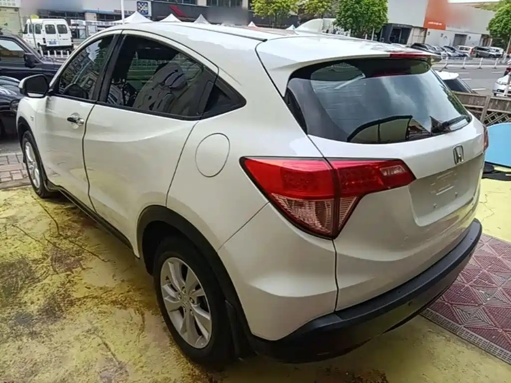 Honda Vezel 2015 1.5L CVT Comfort
