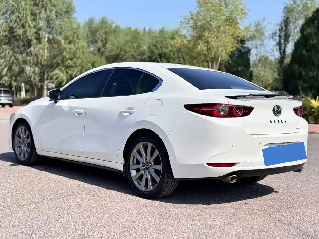 Mazda 3 Axela — миниатюра 9